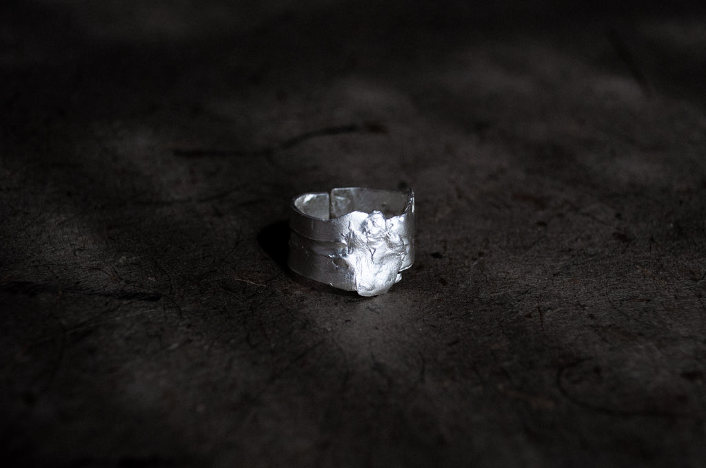 The Traveler's Ring